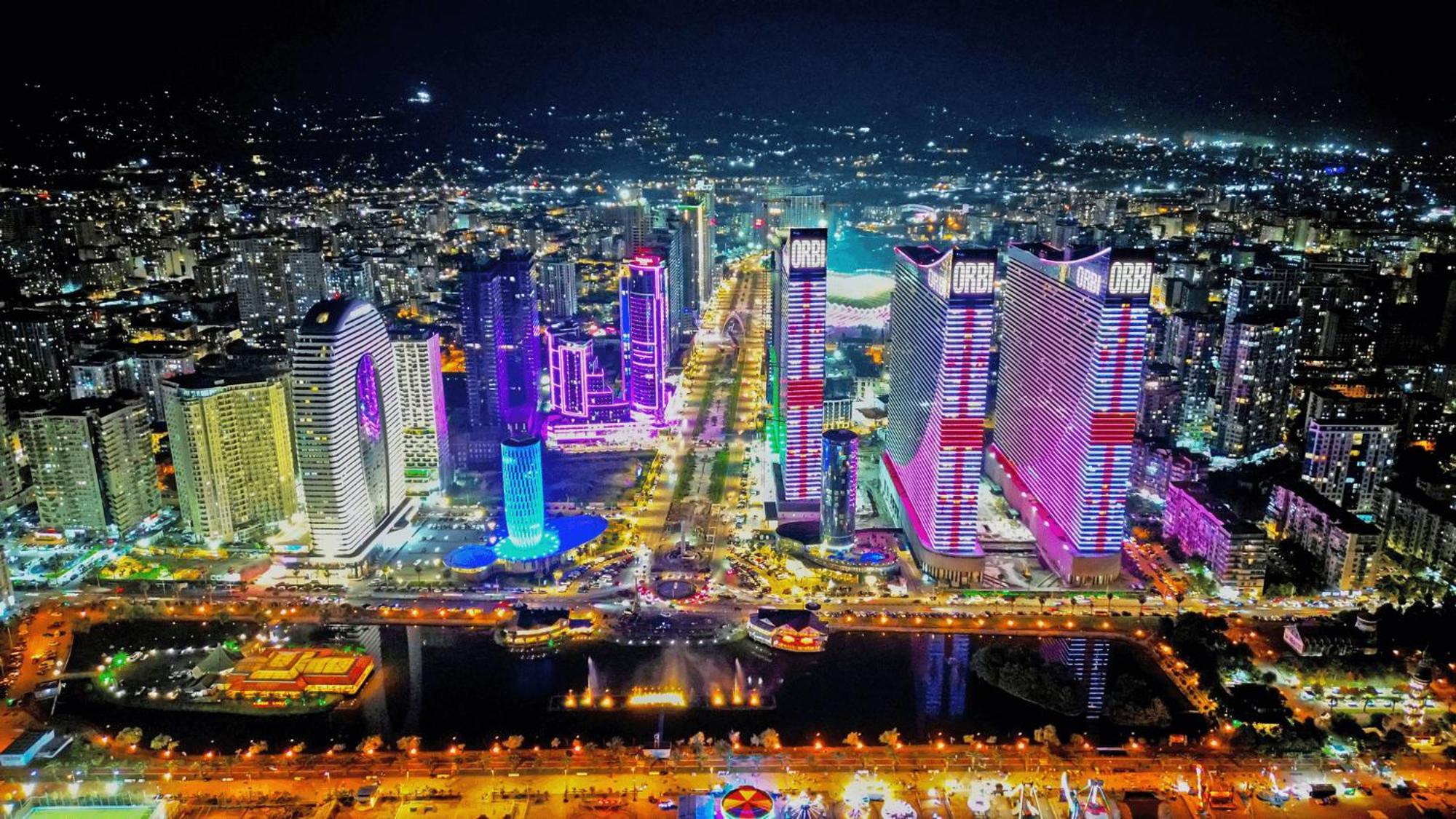 Delux Sea View Aparthotel In Orbi City Batumi Exterior foto
